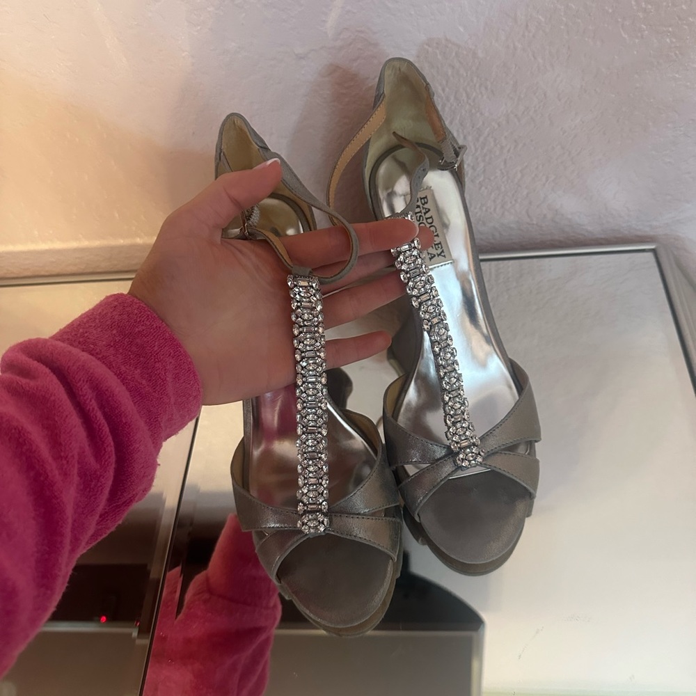 Women’s Size 8 Silver Diamond Badgley Mischka Heels/Wedges